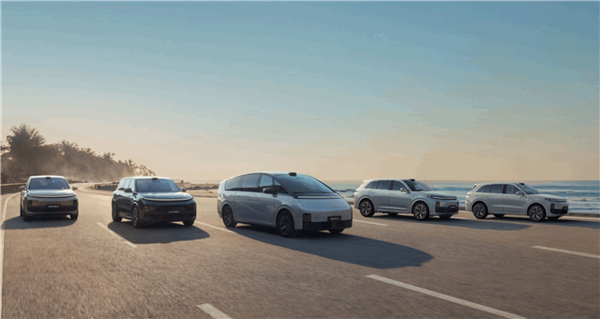 闷声干大事!理想端到端-VLM双系统内测更新:可感受不同系统驾驶风格