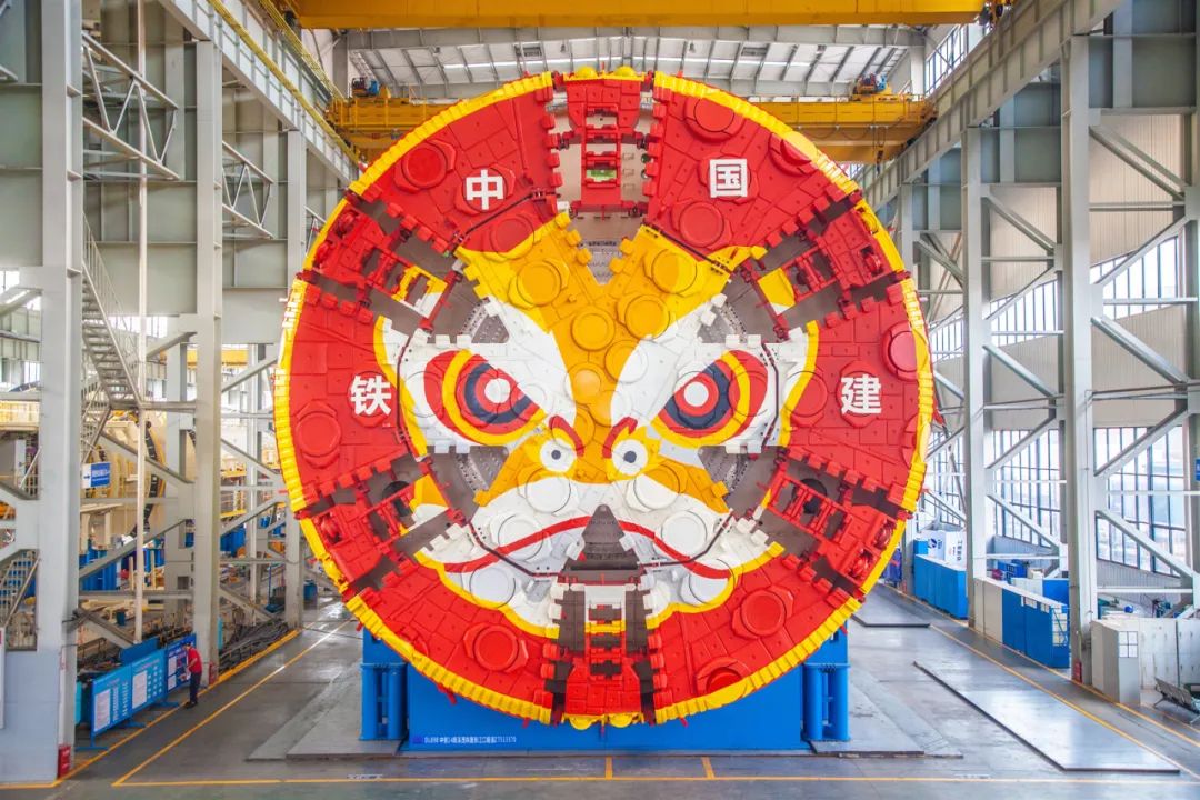 水下超百米，我国最深海底隧道盾构机“深江 1 号”创掘进纪录