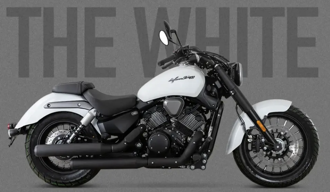 力帆 V400 摩托车官图公布:复古外形 / 圆灯设计,搭 400ml 四冲程水冷双缸发动机