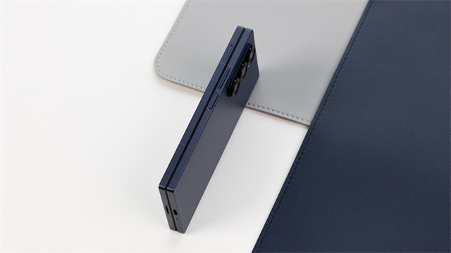 三星Galaxy Z Fold6体验:依然精致的外观 目前最强三星折叠屏
