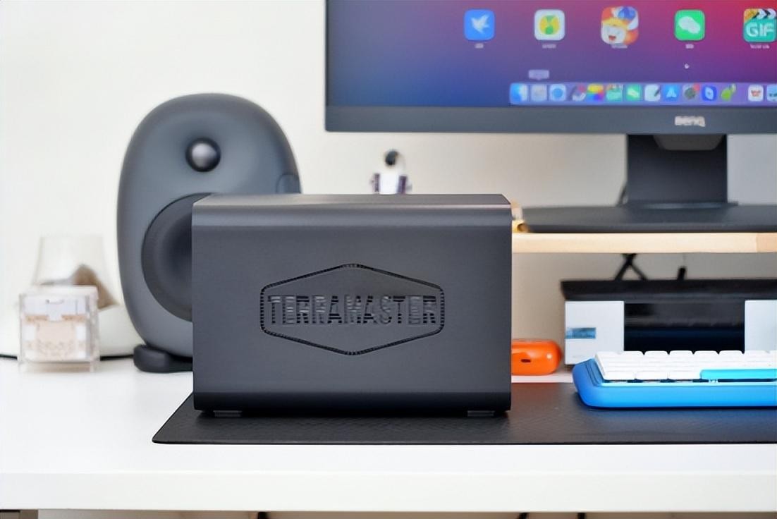 NAS办公还得靠它!铁威马F4-424 Pro:效率跃升的强力引擎