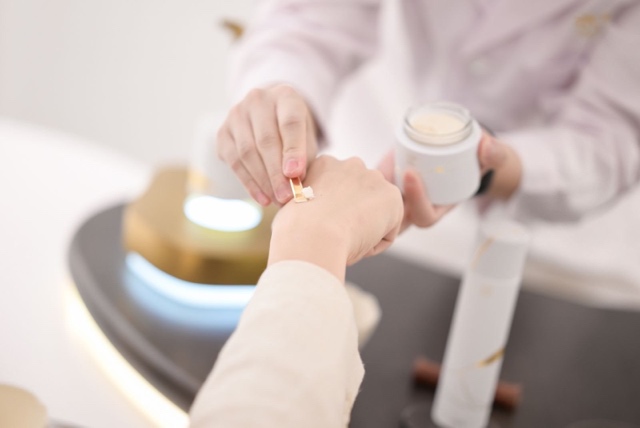 SK-II 全新LXP 匠心系列上市，首场沉浸式五感新品发布体验“PITERA与时为友”与你共赴匠心艺境