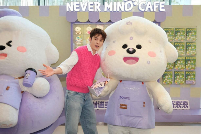 “李佳琦们”披荆斩棘,要抢线下生意?