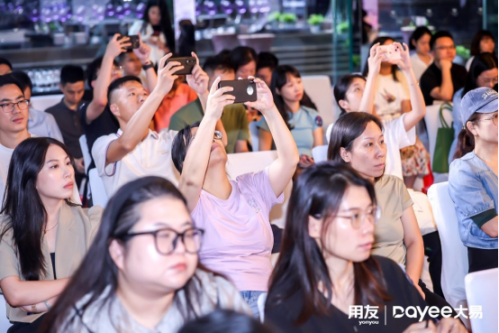 用友网络副总裁、用友大易CEO石磊:让AI帮企业实现无人值守的精准招聘