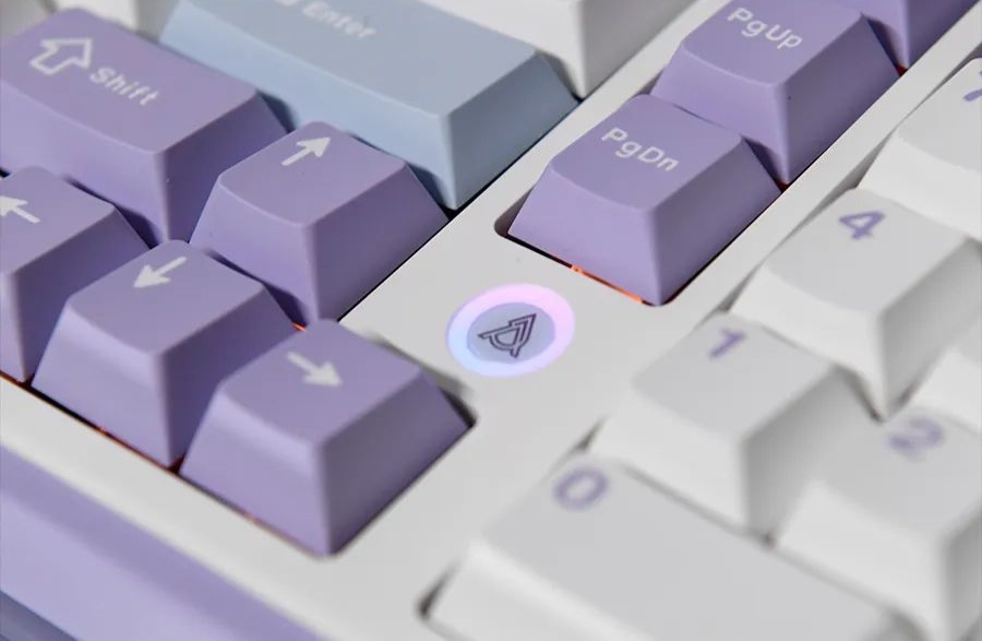 黑爵 AK980 三模键盘明日开售:2U0 键类 98 配列、TFT 彩屏,首发 199 元起