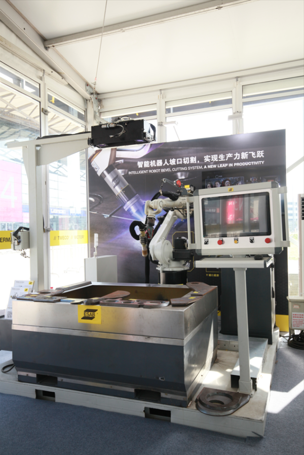 伊萨亮相埃森展,120年辉煌品质引领焊接新时代