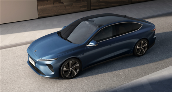 李斌谈车企老板做直播:不跟雷军比影响力 只是顺便做做