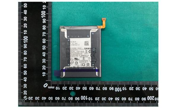 三星 Galaxy S25 Ultra 手机电池曝光:额定 4885mAh、45W 充电