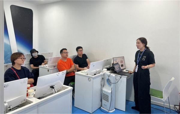 杭州市江山商会走访小码王总部及未来科技城校区,共话未来教育新篇章