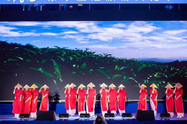 潮起夕阳红 舞动香海梦丨那香海舞蹈社团专场晚会华丽上演！