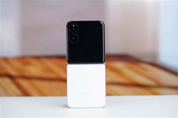 小米MIX Flip将推向全球:定价比国内贵3718元