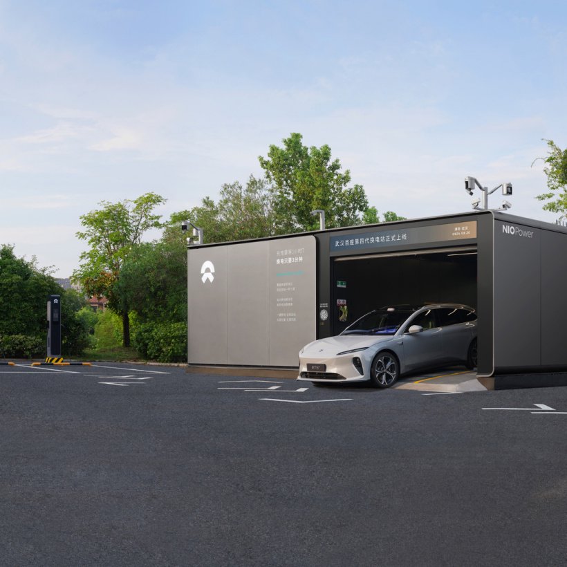 蔚来李斌称车企老板做直播只是顺便:不跟雷军比影响力,没有刻意策划