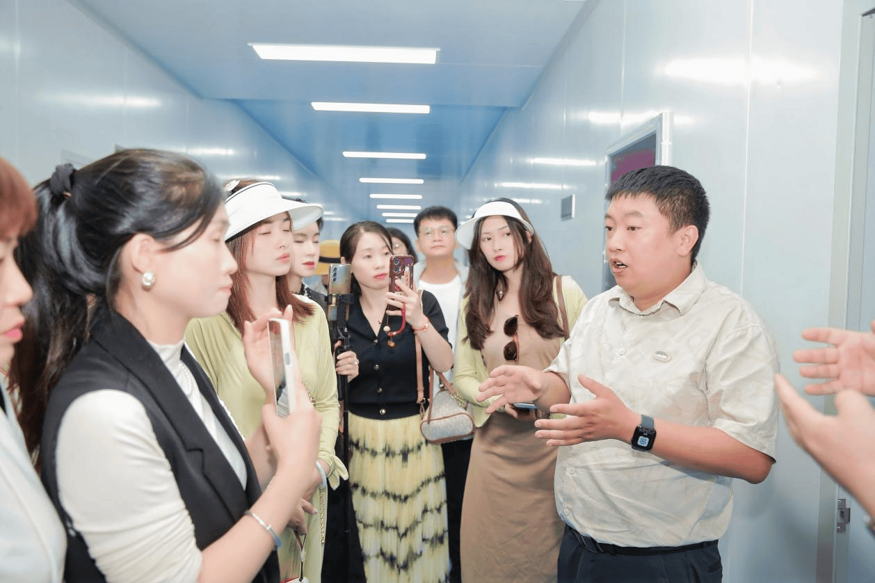 重磅升级商品策略 大牌鲸选电商旺季持续发力!