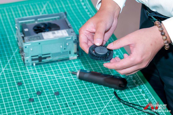 联想发布两款ThinkCentre AI PC新品 AI创作丝滑流畅