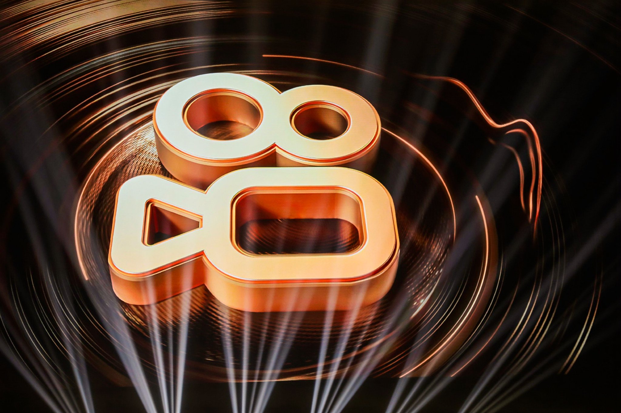 快手Q2营收310亿元:线上营销贡献近6成,AI迎来重大突破