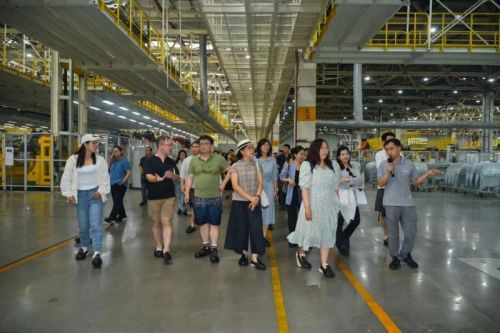 探秘麦格纳工厂,解锁北汽新能源高端制造实力