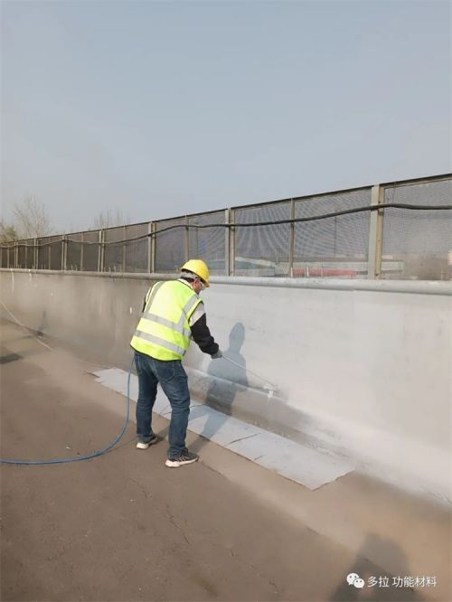 多拉 浸瓷圭釉材料助力京沪高速济南绕城段防撞墙耐久防腐项目!