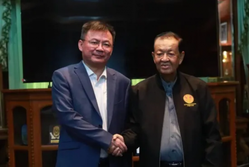 格乐大学代表团应泰国国会主席万诺先生邀请赴泰南勿洞市洽谈中文国际教育合作