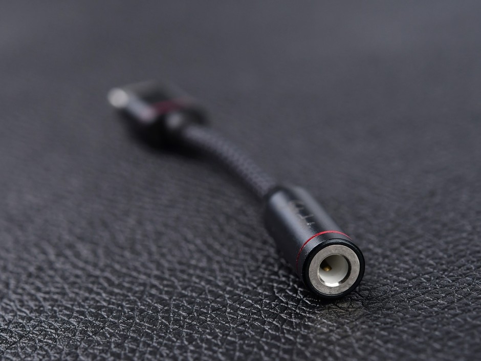 翡声JA11便携式解码耳放图赏，精致小巧颜值高