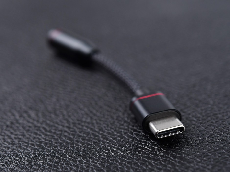 翡声JA11便携式解码耳放图赏，精致小巧颜值高