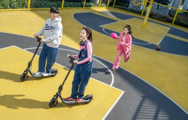 九号公司精品之作!九号滑板车E2 Plus升级版踩上即走、出行无忧