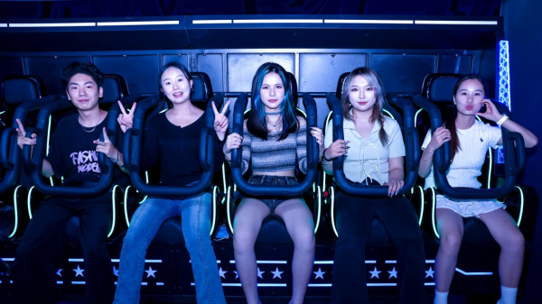 贵州数字文旅客厅—乘势飞跃悬空球幕剧场,西南旗舰店首落贵阳青云市集