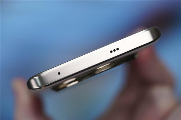 首发全新索尼超光影潜望长焦!真我13 Pro+图赏