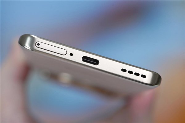 首发全新索尼超光影潜望长焦!真我13 Pro+图赏