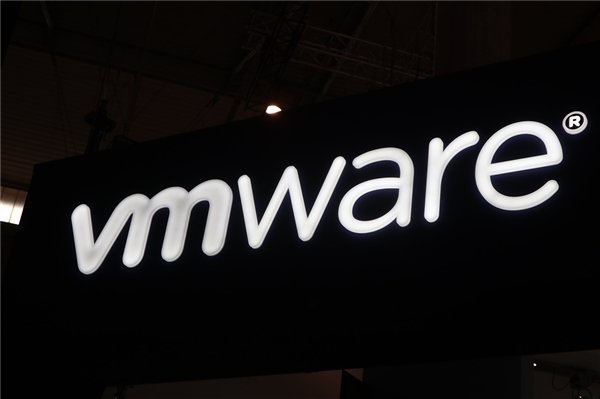 被博通收购后:VMware涨价高达1000%!