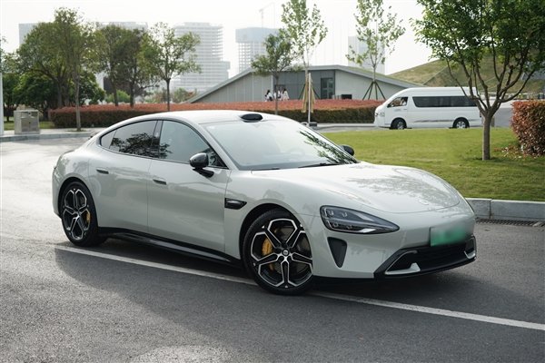 炮轰小米汽车和雷军 极越公关负责人最新发声:求放过