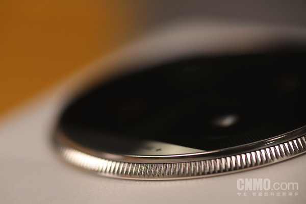 真我13 Pro+评测:好看更好拍 旗舰潜望实现构图自由