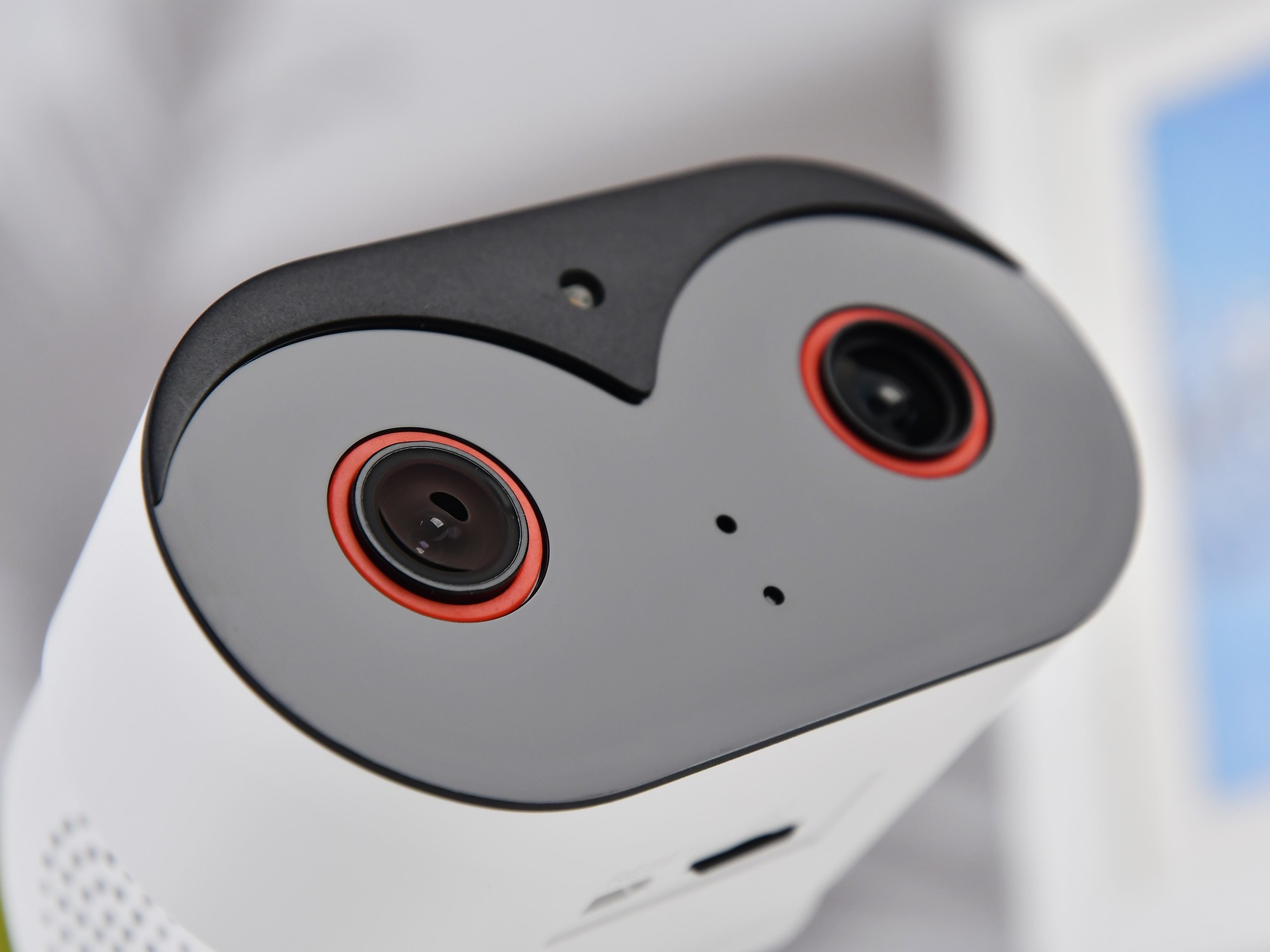 三摄加持20倍变焦,荣耀亲选小湃智能摄像头Pro创新来袭