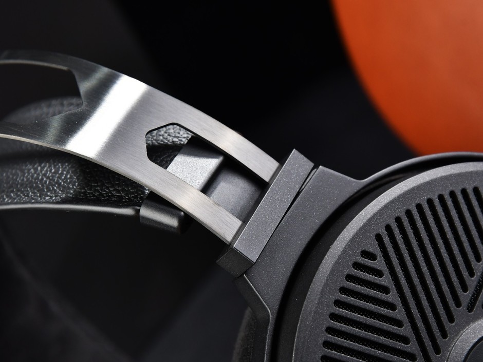 飞傲FT5图赏 平板大耳新旗舰