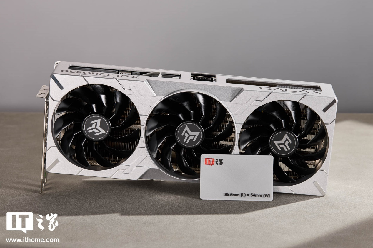 【IT之家开箱】影驰 RTX 4080 SUPER 金属大师 OC 显卡图赏:金属风拉满的 4K 游戏旗舰