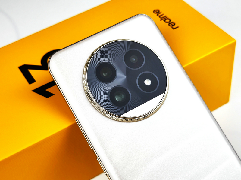 真我13Pro+评测:让更多人享受潜望长焦的乐趣