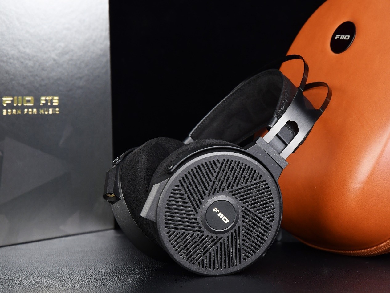 飞傲FT5开放式平板头戴耳机评测：好听又好推的平板新旗舰