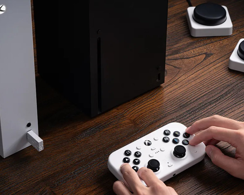 八位堂 Lite SE Xbox 轻力版无障碍手柄发布:加大按键面板、无线连接微软 Xbox、PC