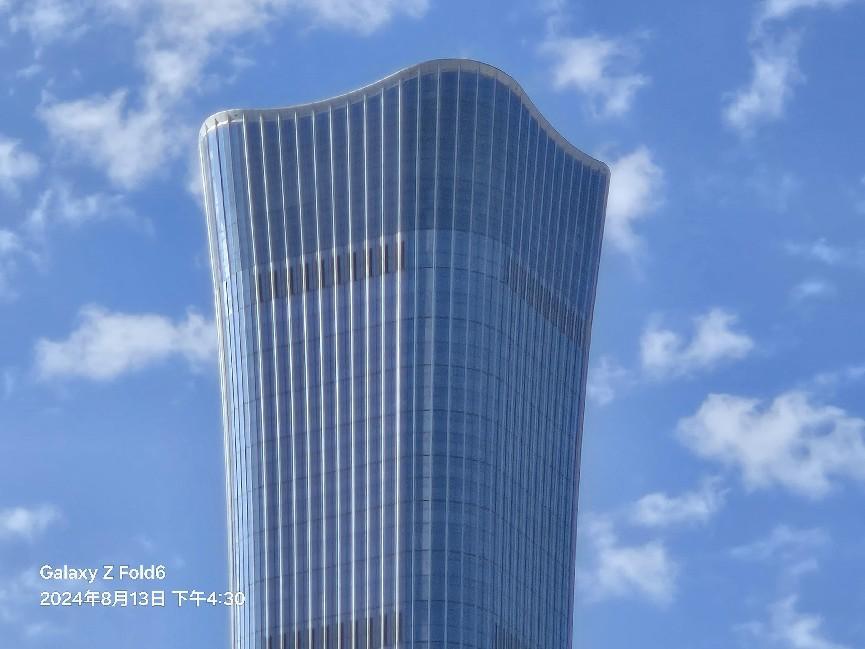 三星Galaxy Z Fold6体验:依然精致的外观 也是迄今为止最强的三星折叠屏