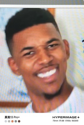 真我13 Pro+评测:好看更好拍 旗舰潜望实现构图自由