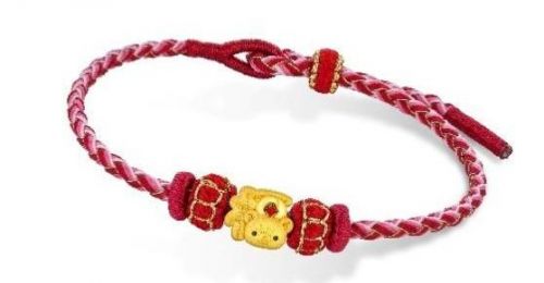 六福珠宝2024 Rilakkuma「轻松小熊」系列——轻松一下 福满无忧