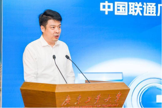 独家:中国联通今日宣布新任副总经理上任 由他升任集团副总经理 其实上周已基本确定