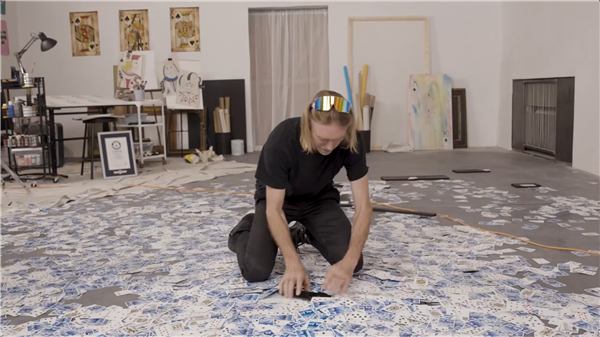 荣耀Magic V3成功登顶世界最高纸牌屋:视频过程心惊肉跳