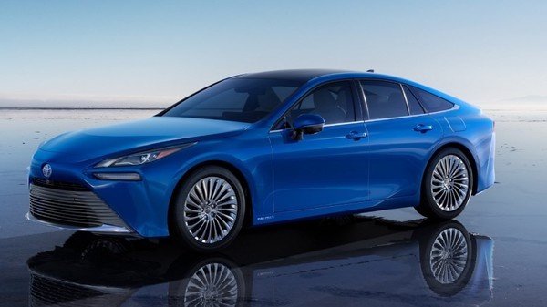 半年仅卖出322辆 美国氢能汽车输了但氢电池没输?