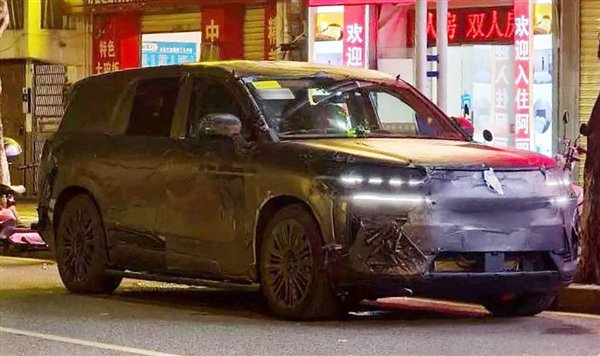 气势不输揽胜行政!腾势N9低伪谍照曝光:定位旗舰级SUV