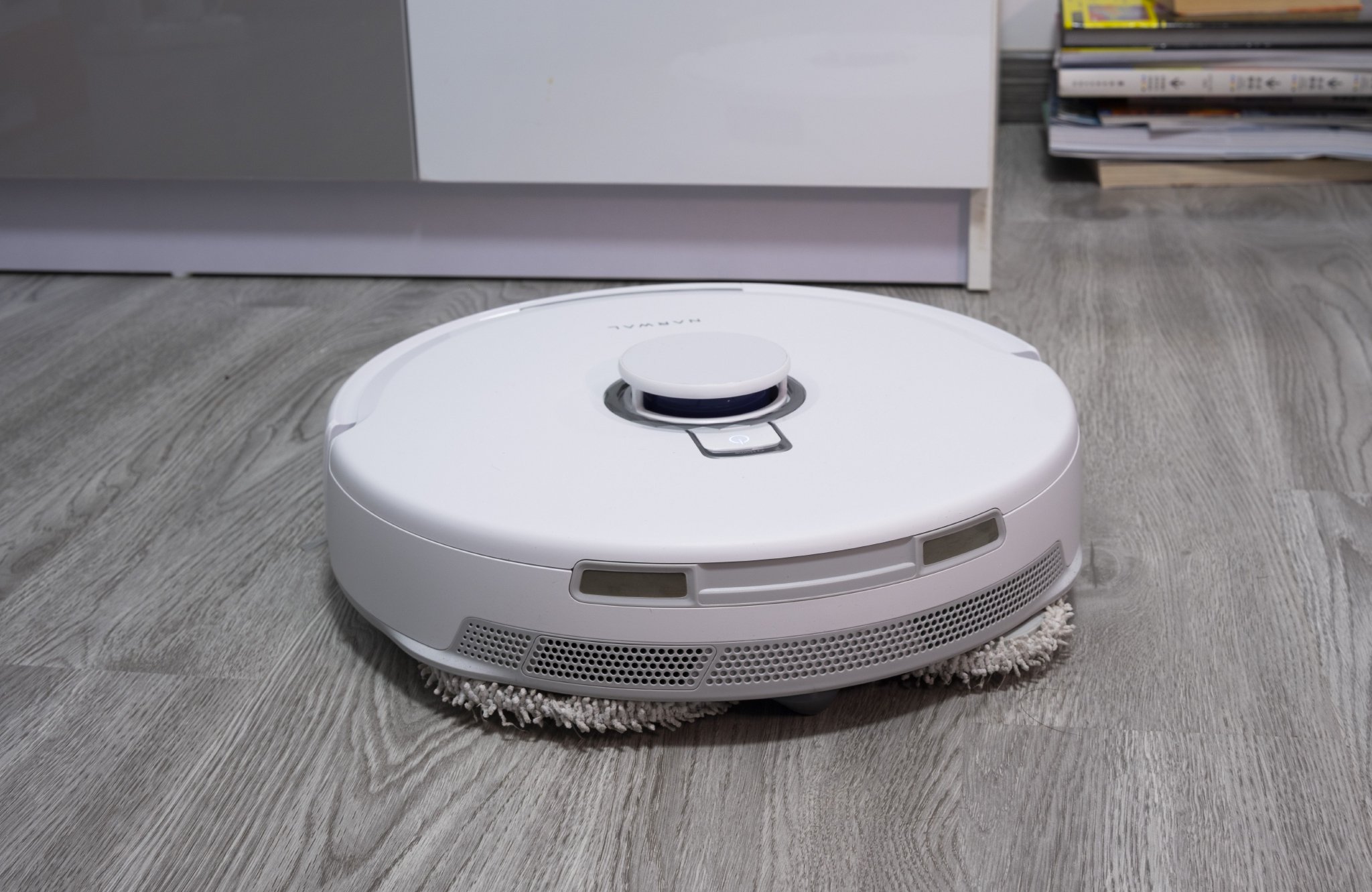 云鲸 J5 的「科学清洁」,让我看到了扫拖一体机器人的下一场变革