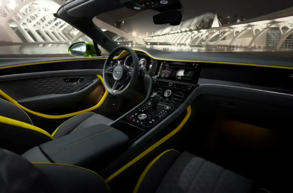 全新宾利欧陆GT Speed完成国内首秀:起售价331.2万