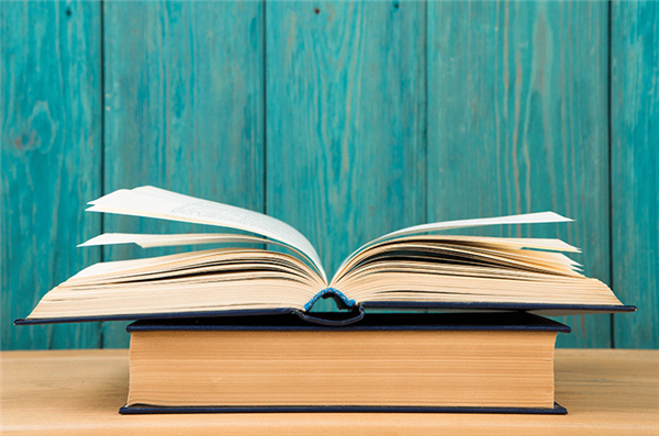 06年学生和97年老师坐一起像班主任 网友:根本分不清谁是老师