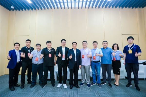 2024世界机器人大会开幕,小雨智造畅想“工业智造”新未来