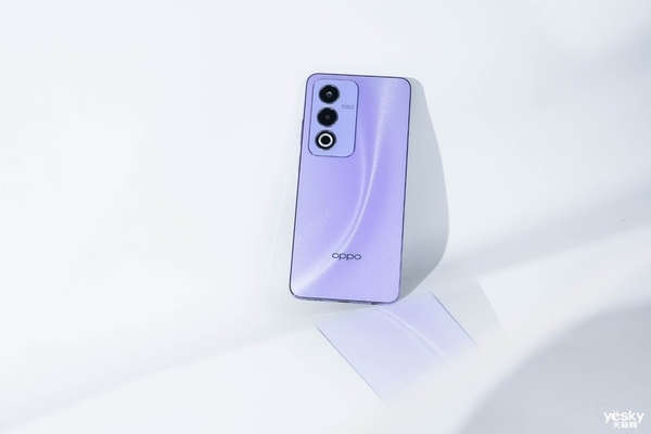 OPPO Reno12系列到手价2499元起,时尚百搭小直屏持续热销