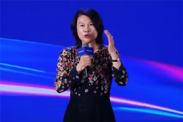 70岁董明珠再提明年可能退休:渠道变革基本全国到位